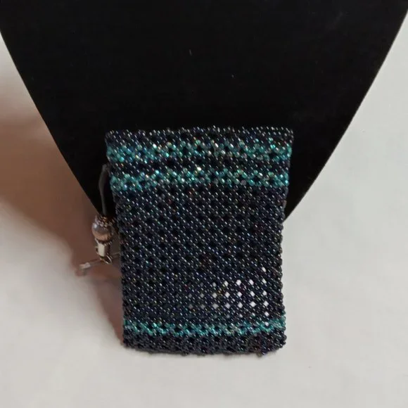 Hand Crafted  Beaded 3 1/2" Money-CC Holder Key Chain - Picture 5 of 6